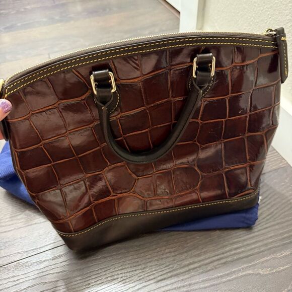 Dooney & Bourke Dillen Crocodile Purse Bag - Picture 3 of 6